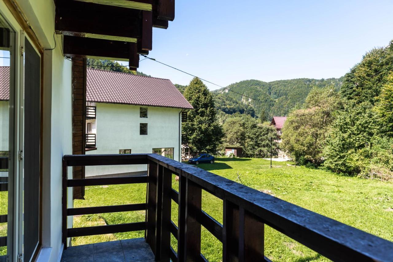 Oasis Mountain Villa Brasov Exterior photo
